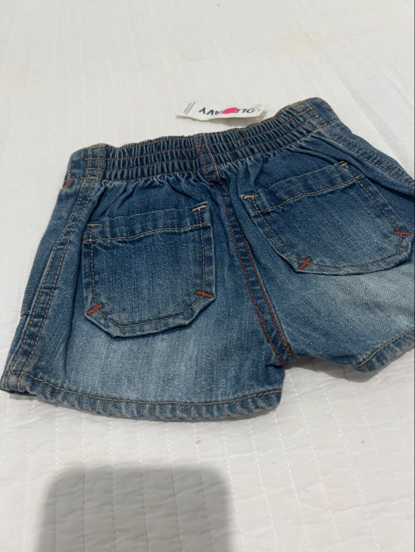 Old Navy denim short (Category: Babies & Kids Fashion) located in Amadeo. Submitted by mavmadel (Listing ID 1461071593, Image 3). Description: -18mos -new wth tag -color rate 10/10.