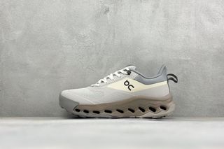 (Category: ) located in . Submitted by shoes_shop. (Listing ID 1461078406, Image 1). Description: .