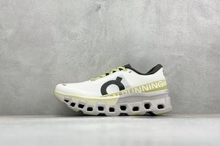 (Category: ) located in . Submitted by shoes_shop. (Listing ID 1461094389, Image 1). Description: .