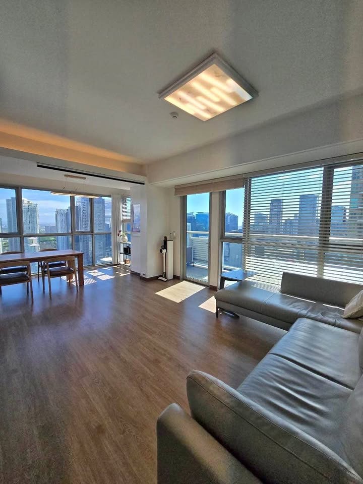 (Category: ) located in . Submitted by phil_real_estate (Listing ID 1461091701, Image 1). Description: .