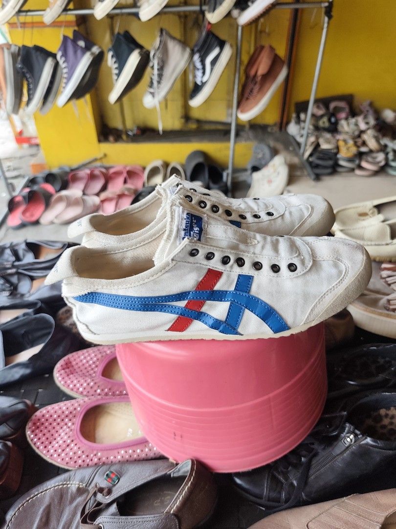 onitsuka tiger 41.5 / 8 (Category: Sneakers) located in Davao. Submitted by zl_preloved_shop (Listing ID 1460976604, Image 2). Description: .
