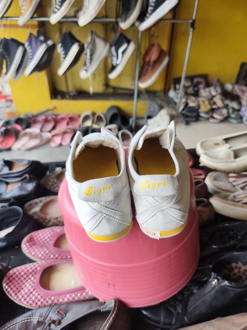 onitsuka tiger 41.5 / 8 (Category: Sneakers) located in Davao. Submitted by zl_preloved_shop (Listing ID 1460977034, Image 3). Description: .