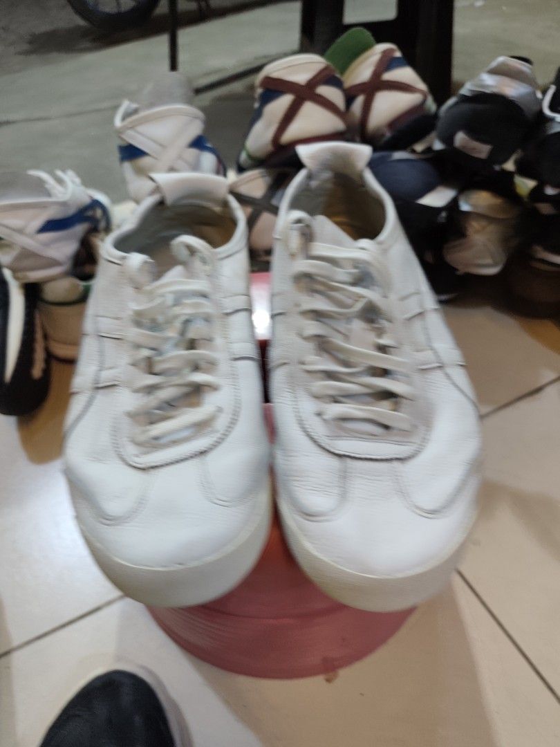 onitsuka tiger 42 / 8.5 (Category: Sneakers) located in Davao. Submitted by zl_preloved_shop (Listing ID 1460975663, Image 1). Description: .