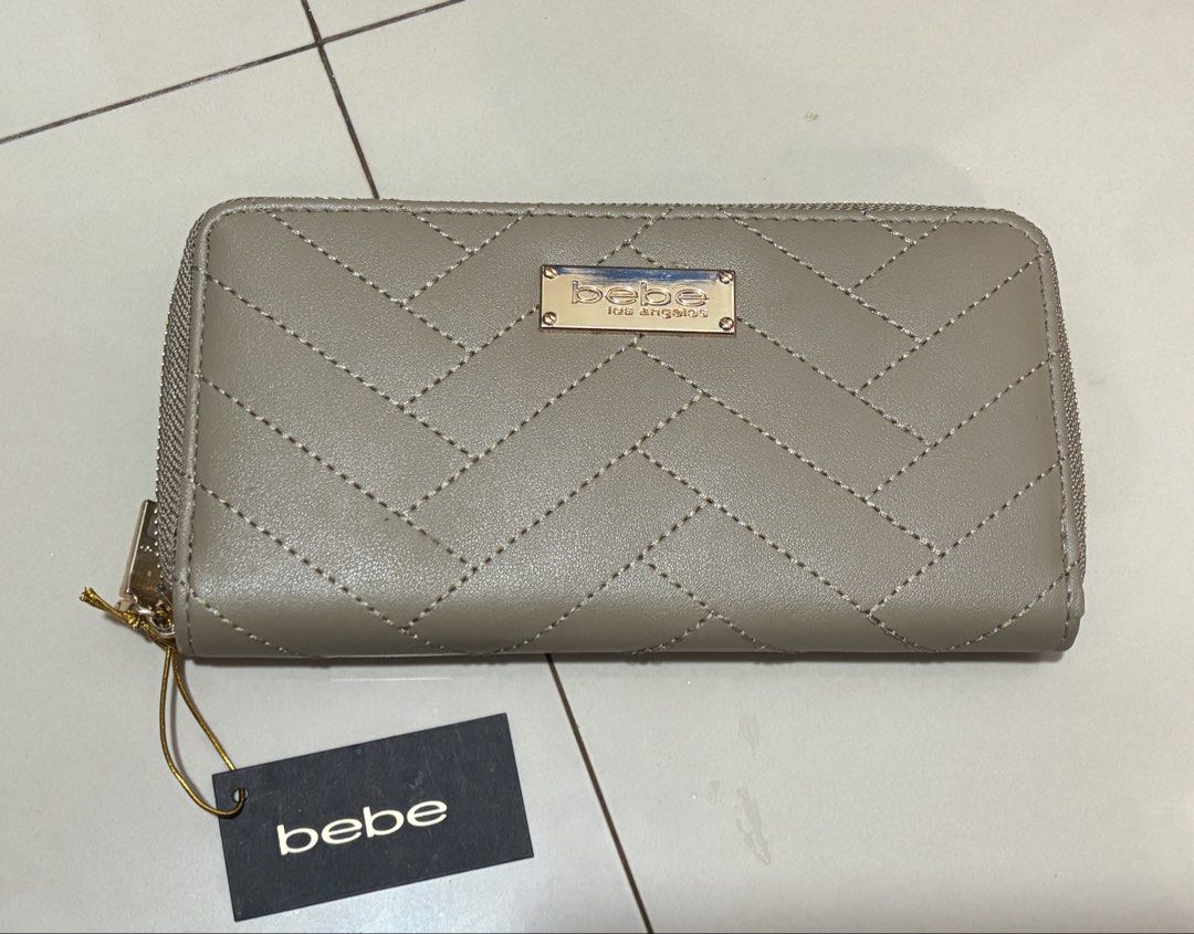 ORIGINAL BEBE Wallet (Category: Wallets & Card holders) located in Silang. Submitted by altbaddie6 (Listing ID 1460955856, Image 1). Description: .