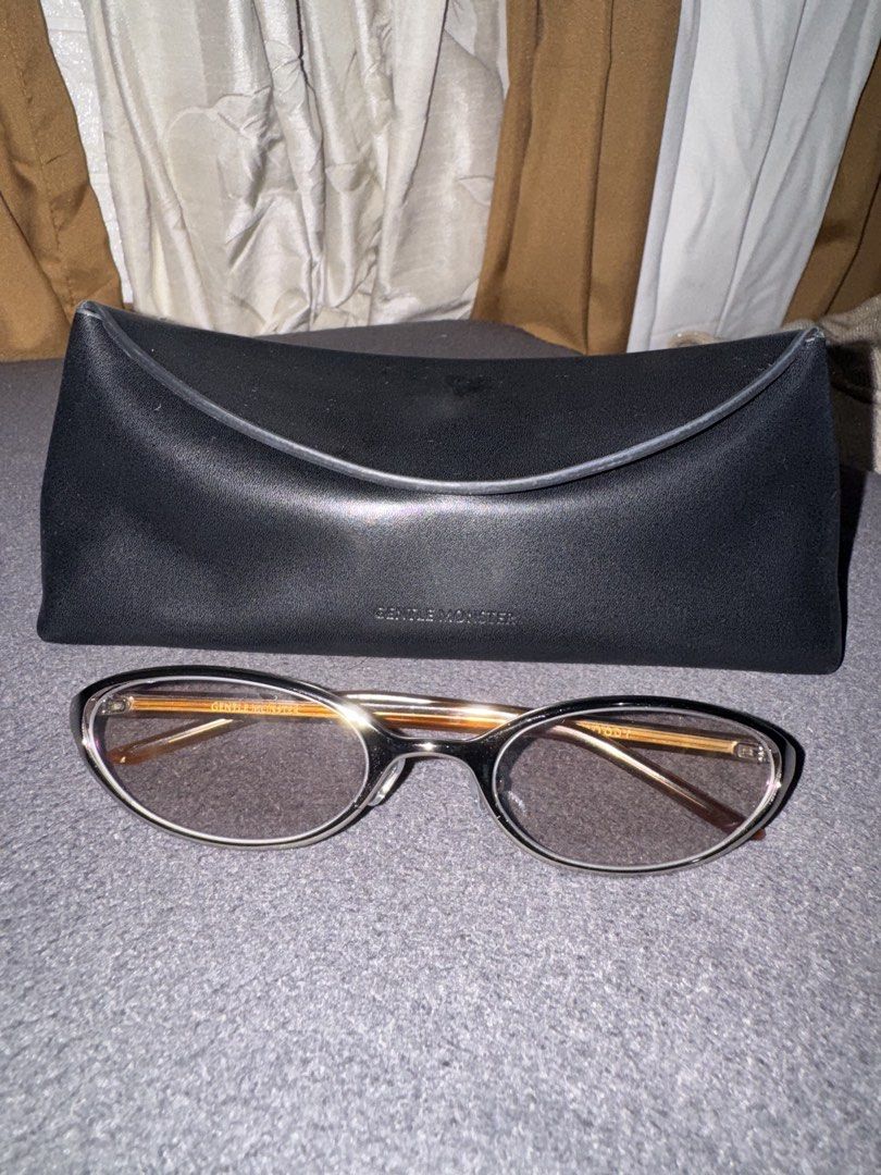 ORIGINAL GENTLE MONSTER (Category: Sunglasses & Eyewear) located in Manila. Submitted by sheriepere10925 (Listing ID 1461047355, Image 1). Description: This is like new. From gentle monster bgc Rfs- need money .