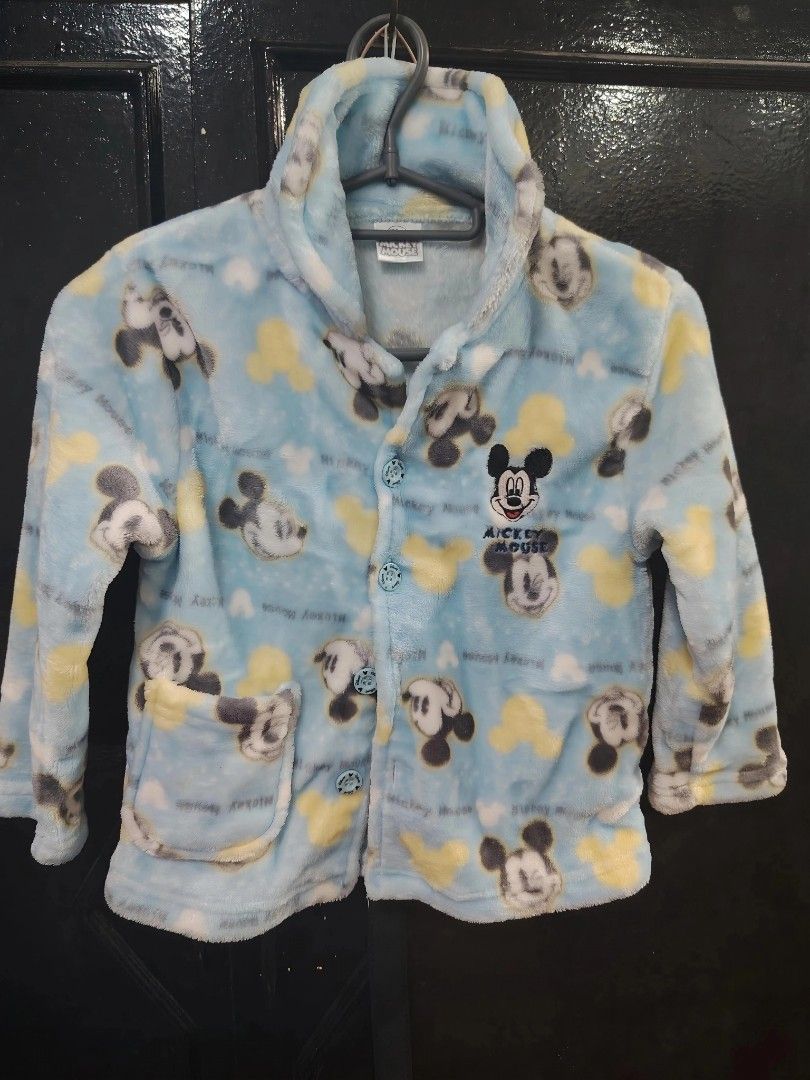 Original Mickey Mouse sleepwear (Category: Babies & Kids Fashion) located in Quezon City. Submitted by G.E.M18 (Listing ID 1461088927, Image 1). Description: Original Mickey Mouse sleepwear Sobrang lambot. Bagay sya if aircon ang kwarto. Best fit sya 3 to 5 years old.