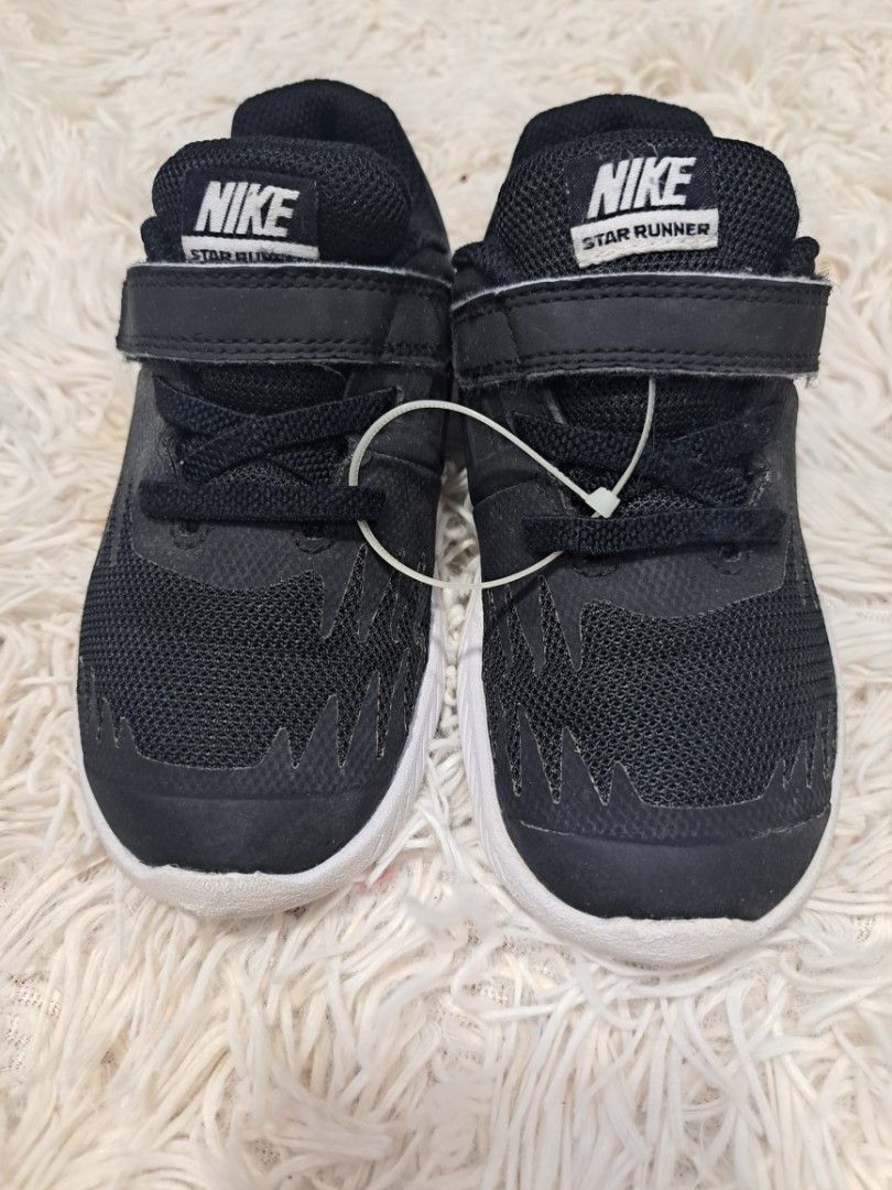 ORIGINAL NIKE SHOES FOR KID (Category: Babies & Kids Fashion) located in Quezon City. Submitted by kimlynandaya (Listing ID 1461040917, Image 1). Description: ORIGINAL NIKE SHOES FOR KID US:10C UK:9.5 EUR:27 CM:16.