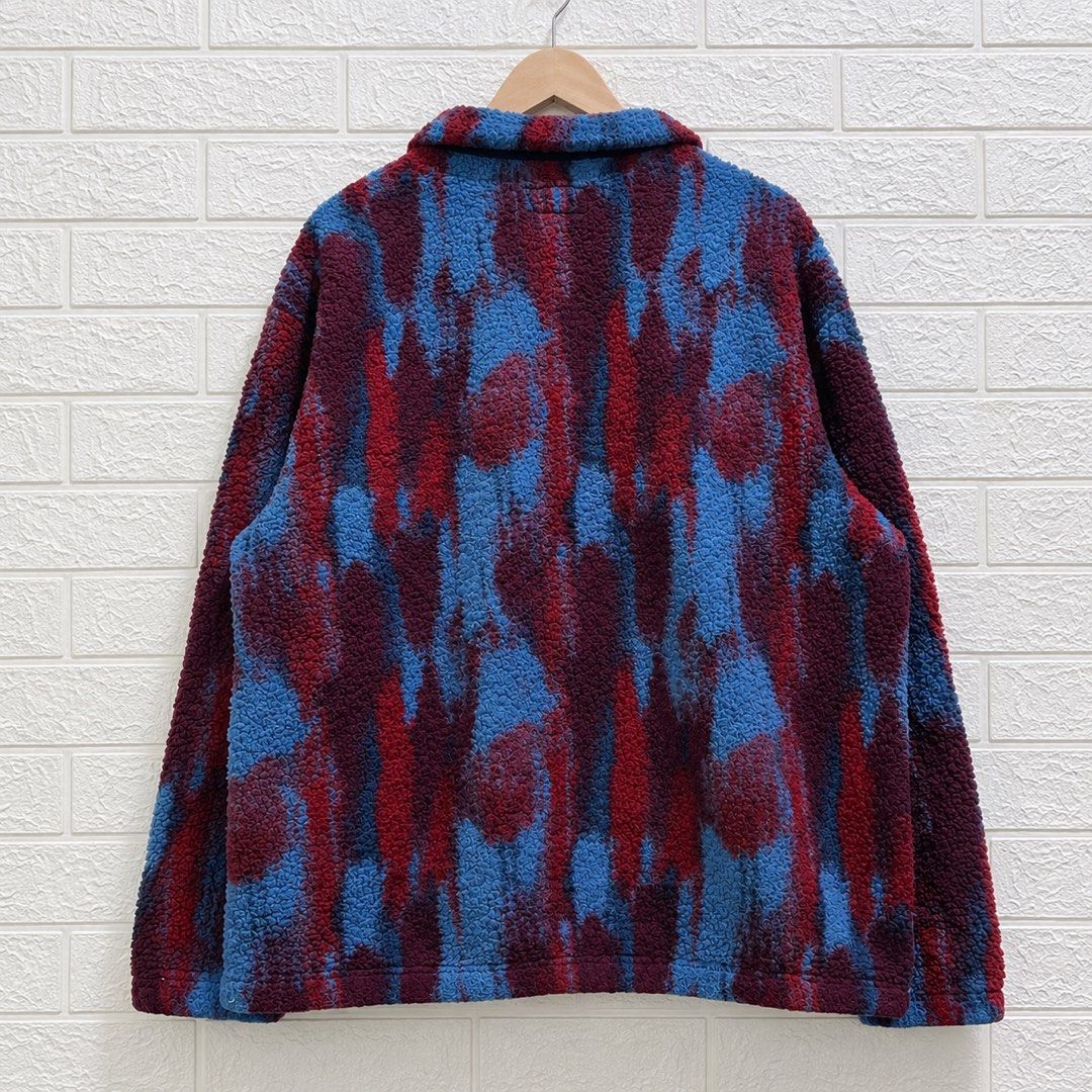 Original Use (Category: Coats, Jackets and Outerwear) located in Taguig. Submitted by thriftstar2 (Listing ID 1460928842, Image 2). Description: W 23 L 28 Size L on tag Excellent condition No hidden issue.