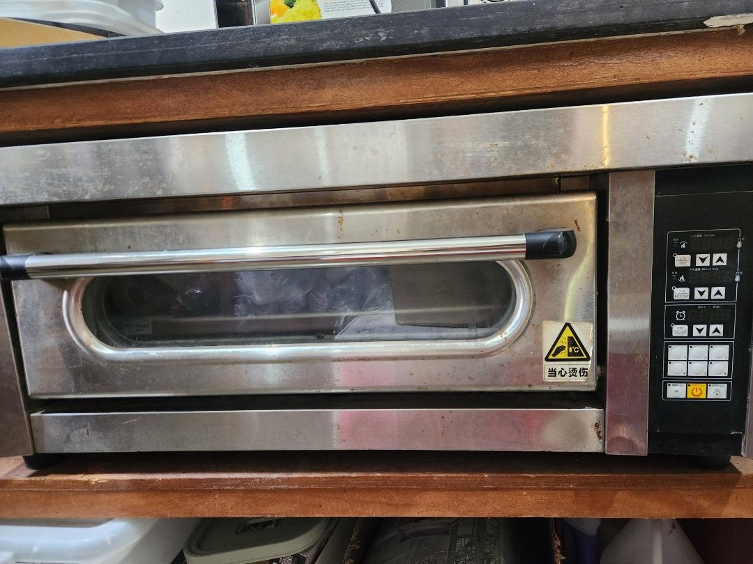 Oven (Category: Ovens & Toasters) located in Batangas. Submitted by thetravelingunicornshop (Listing ID 1460931196, Image 3). Description: .