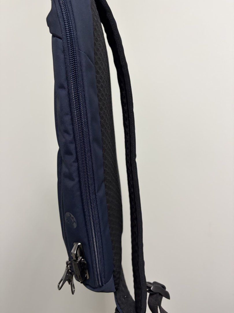 Pacsafe V Tech Anti-Theft Sling Pack (Category: Sling Bags) located in Manila. Submitted by kian1113 (Listing ID 1460876938, Image 3). Description: Description The deceptively spacious sling pack made for city exploration. This bag can be worn on your back, or across your front to access things quickly, and has innovative anti-theft features to give extra confidence when hitting the streets. Features: • Lockable zips and cut-resistant materials p
