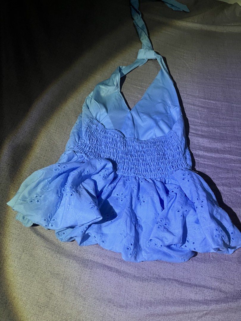 Padded Peplum Halter Top (Category: Others Tops) located in General Trias. Submitted by aprilce (Listing ID 1461047468, Image 2). Description: Backless.