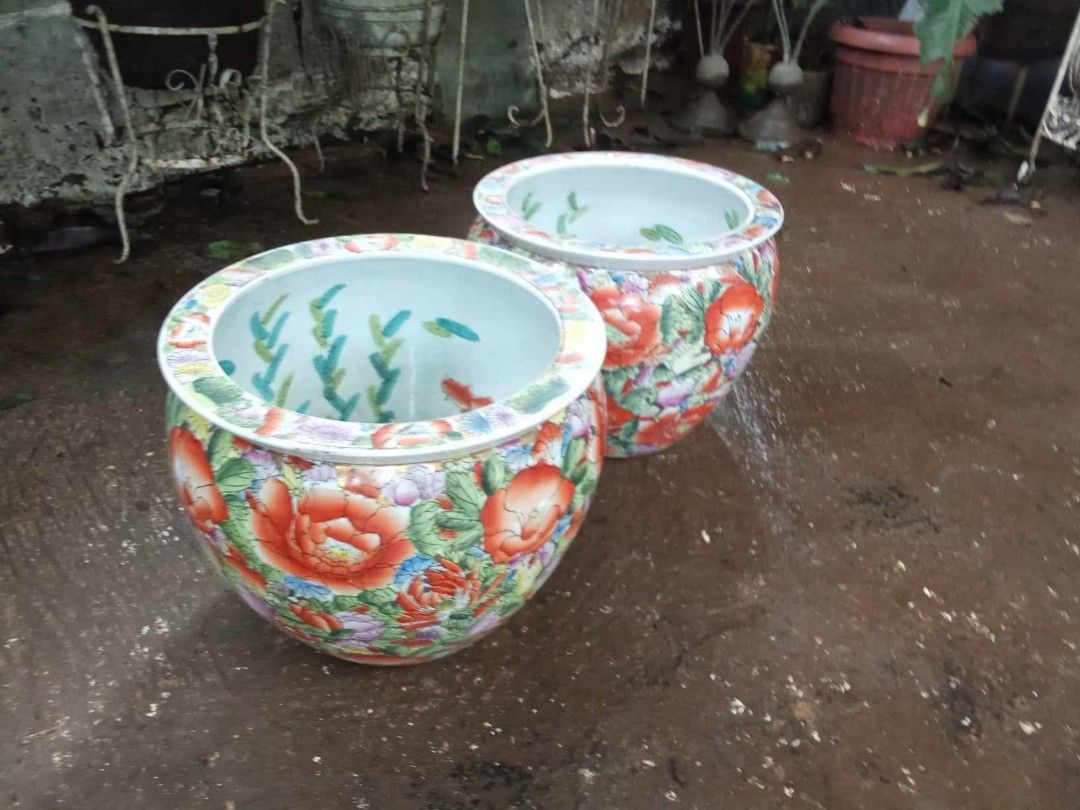 Pair of Large Pot (Category: Vases & Decorative Bowls) located in Rizal. Submitted by mommykiee (Listing ID 1460945327, Image 2). Description: Pair of large Pot Made of porcelain Size: D14 H12inch In excellent condition No chip /hairline Price: 7,500 pair.