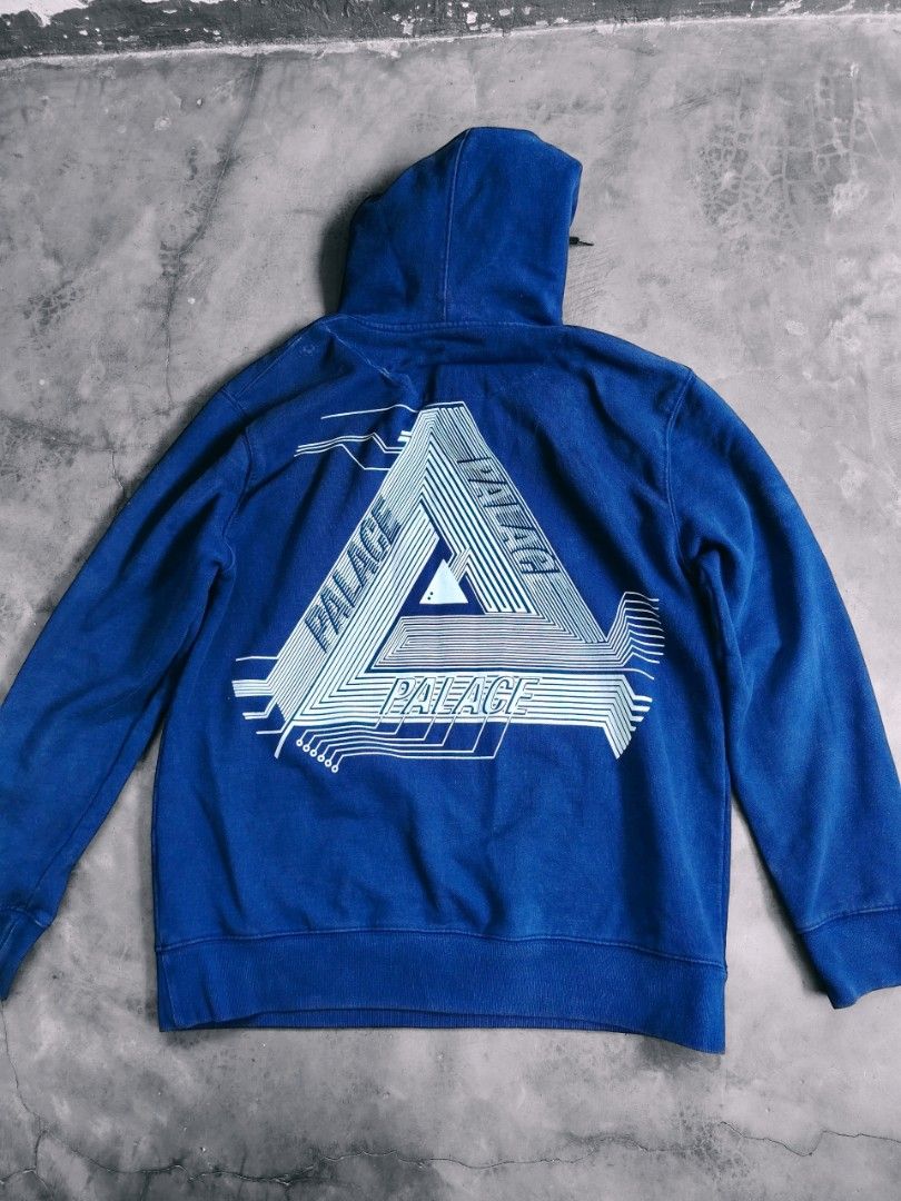 Palace Blue Graphic Hoodie (Category: Hoodies) located in Manila. Submitted by louiefinds26 (Listing ID 1460927651, Image 1). Description: Authentic palace Ukay only Excellent color rate 21x28 .