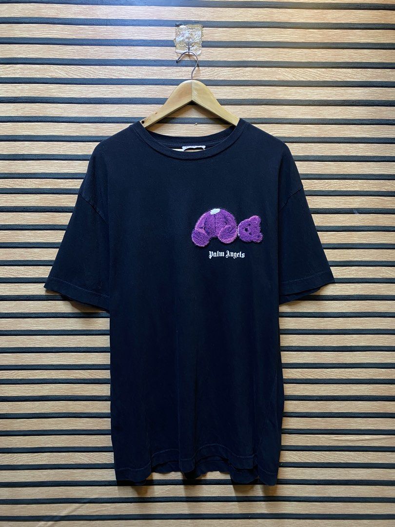 Palm Angels Kill the Bear Tee (Category: Tshirts & Polo Shirts ) located in Makati City. Submitted by drip.poww (Listing ID 1460953826, Image 1). Description: - Authentic Palm Angels - Color: Black - Size: Large - Dimes: 23x28 - Authentic - Excellent condition - Need wash, fresh from bale - Material: 100% Cotton Please don’t expect too much—these are thrifted (ukay) items. 😊 !!STILL NEGOTIABLE!!.