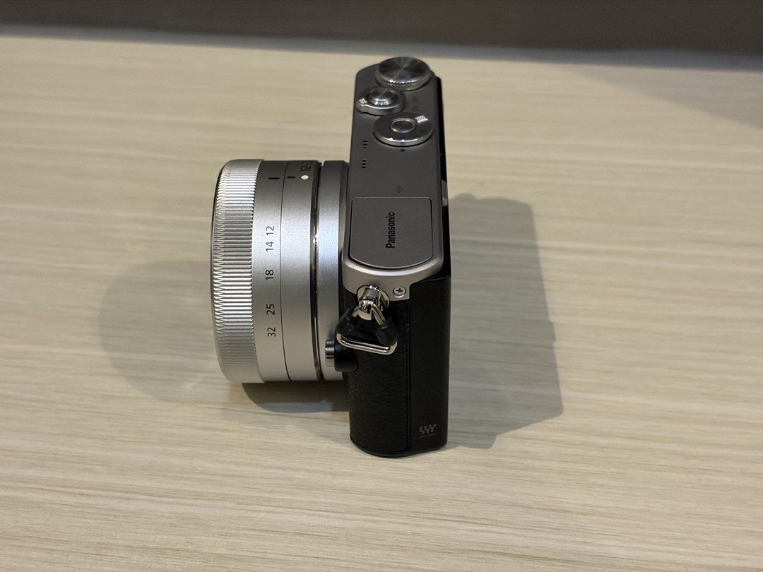 Panasonic Lumix GM1 (Category: Cameras) located in Bulacan. Submitted by mecxze (Listing ID 1460967249, Image 2). Description: Lumix GM1 body + 12-32mm lens • 1 original + 1 third-party battery • Original wall-mount charger Good working condition All functions are working properly Japan unit, but already set to English language Location: Meycauayan, Bulacan (Lalamove delivery / home pick-up).