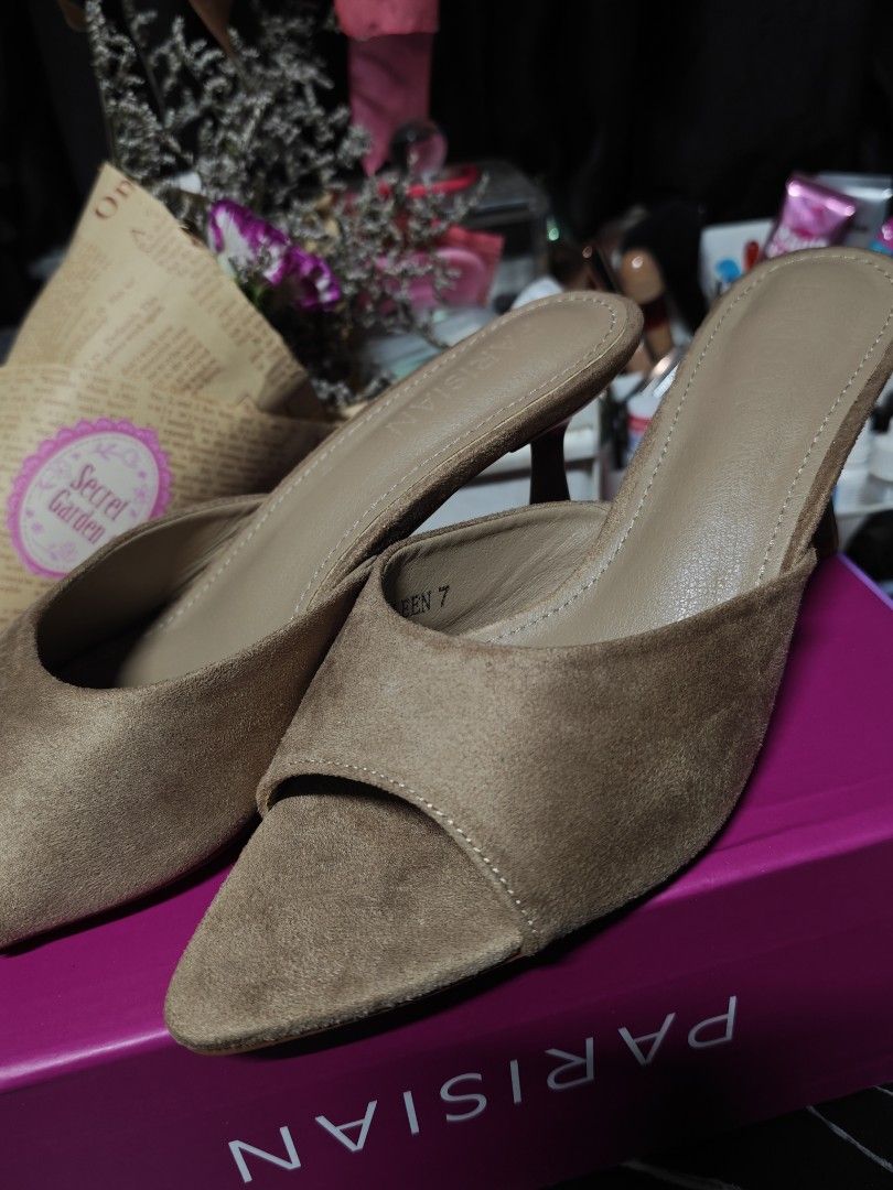 PARISIAN Suede Mules Heels Size 7 (Category: Heels) located in Pasig City. Submitted by martissahe23421 (Listing ID 1460972658, Image 1). Description: BRAND NEW Parisian Heels Size 7 | With Box | Never Worn- Parisian tan suede mules - Size 7 - Pointed toe design - Small heel - Easy slip-on style - Versatile for dressing up or down.
