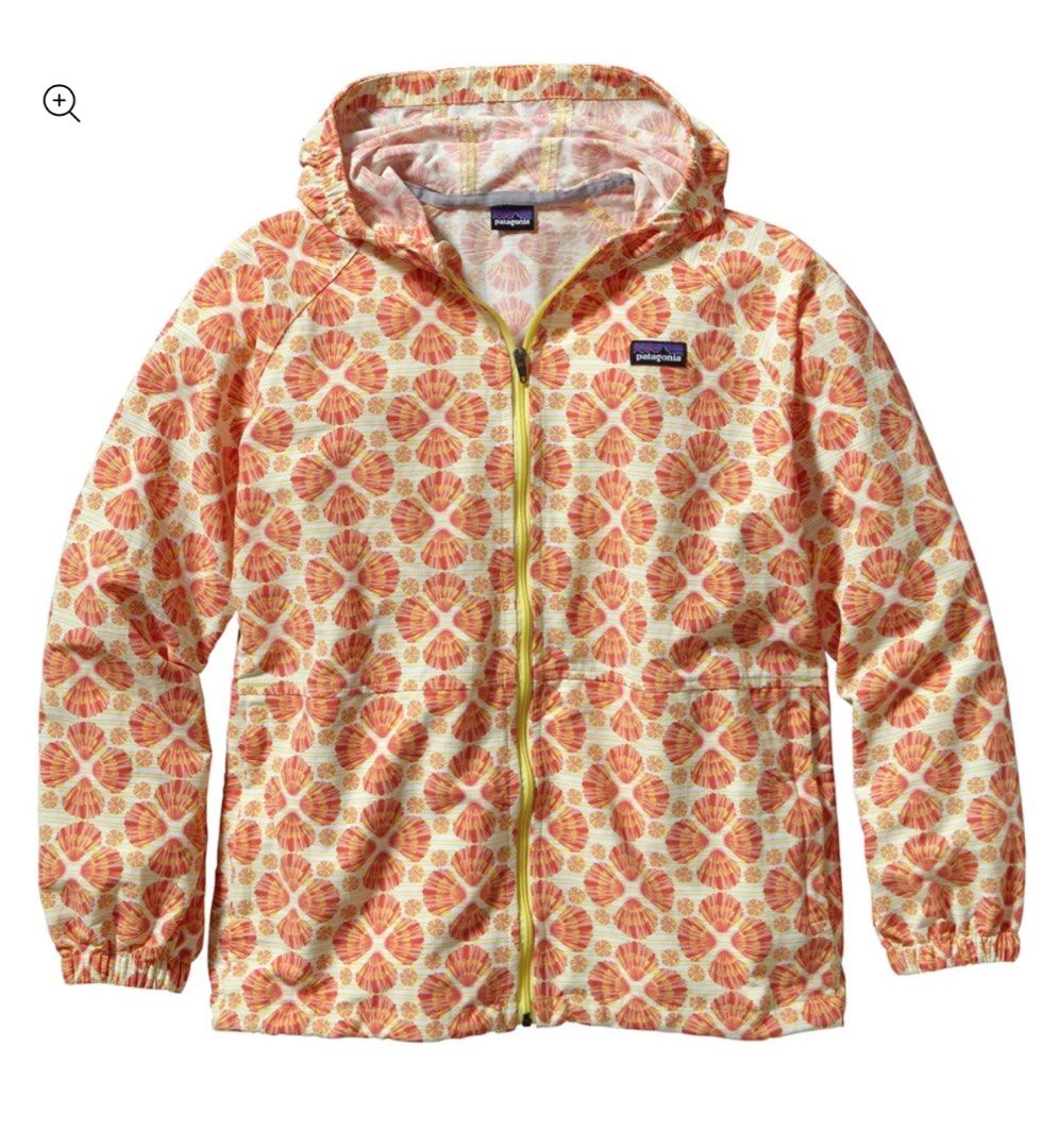 Patagonia - Kids Baggies Jacket (Category: Babies & Kids Fashion) located in Batangas. Submitted by wornwear.ph (Listing ID 1461087120, Image 1). Description: Patagonia - Kids Baggies Jacket 18M on tag Width 12.5 inches Length 13” Water repellant Excellent condition 680 only! .