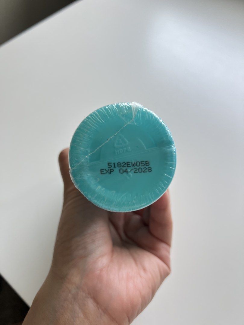 Paula's Choice Pore Normalizing Cleanser (Category: Face Care) located in Rizal. Submitted by dressn (Listing ID 1460992498, Image 2). Description: Paula's Choice Pore Normalizing Cleanser 177 ML Brand new (onhand from USA) Exp 04/2028.