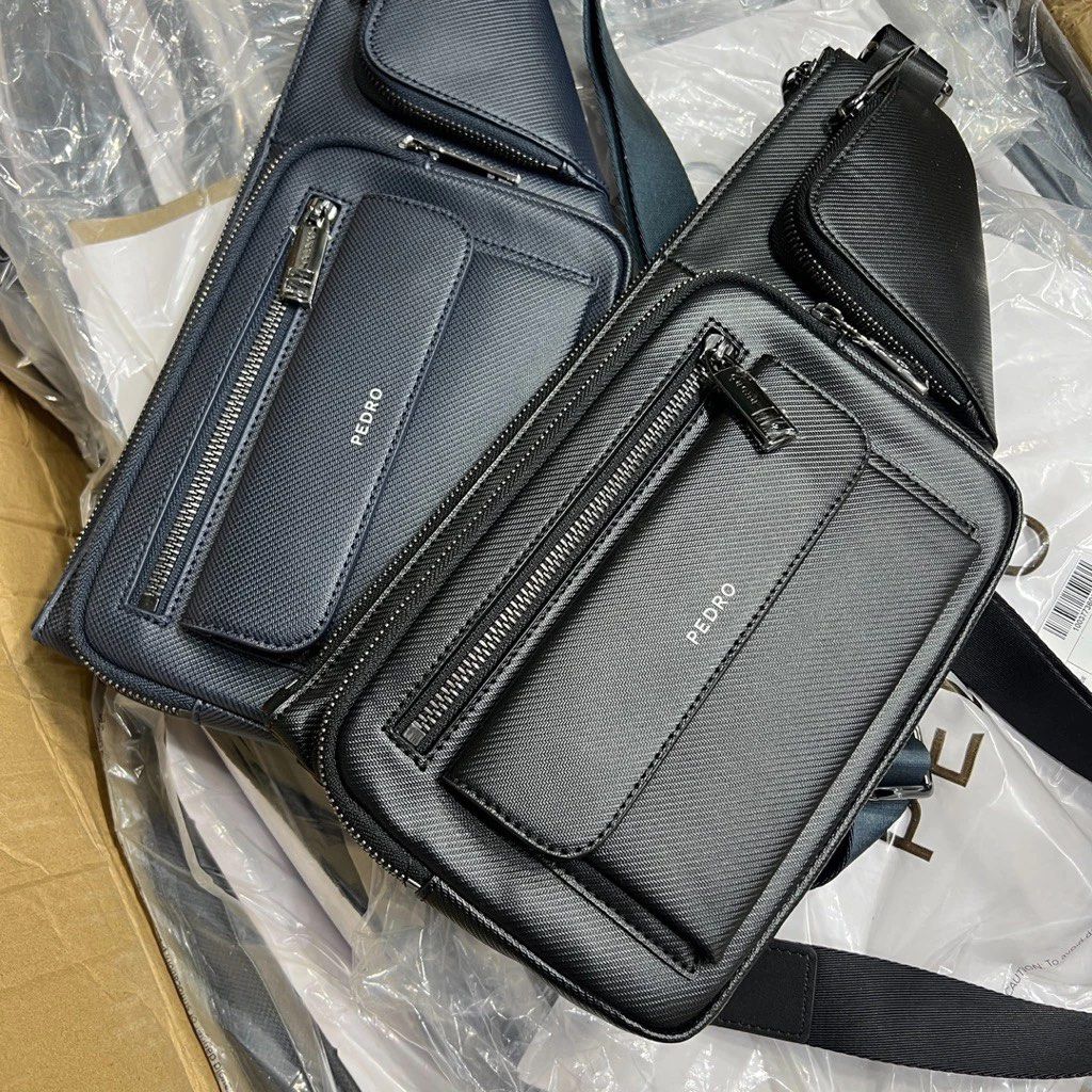 PEDRO men's Tactical Waist Pack (Category: Belt bags, Clutches and Pouches) located in Bulacan. Submitted by mykakarizza (Listing ID 1461111467, Image 1). Description: NEW✨✨ ₱800 only PEDRO men's Tactical Waist Pack Size: 35 x 16 x 5 cm 📸 Actual pics! 🙋🏻‍♀️.