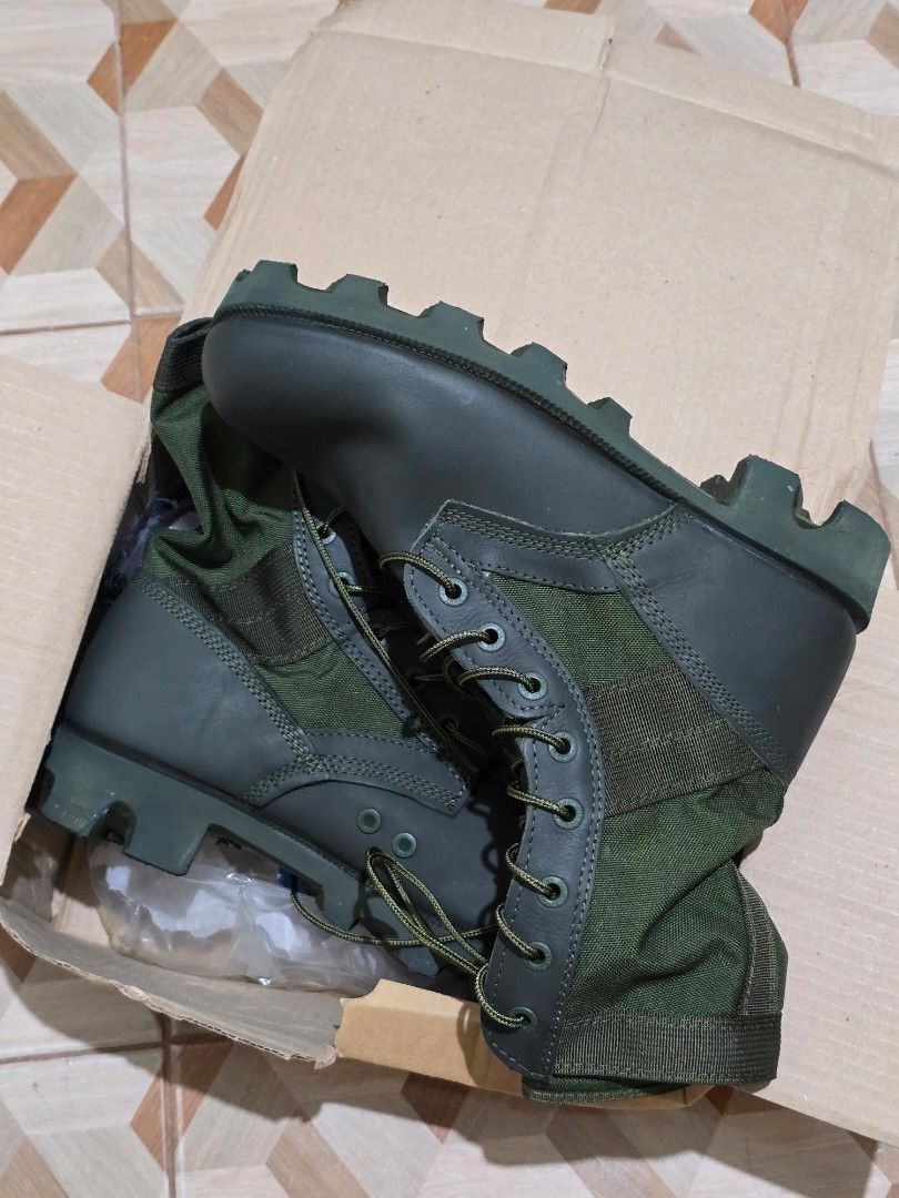 Philippine Army Combat Boots Olive Drab (Category: Boots) located in Pasig City. Submitted by aeon_flux (Listing ID 1460980335, Image 2). Description: 2 items available.