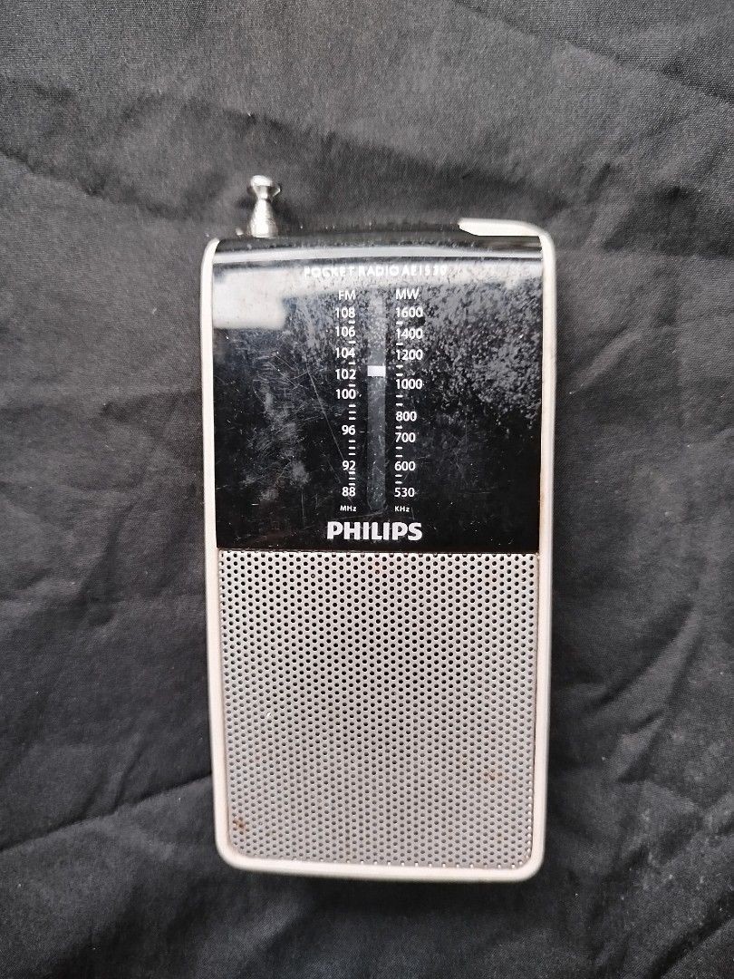 Philips pocket radio (Category: Other Audio Equipment) located in Manila. Submitted by jojo.welter (Listing ID 1461089366, Image 1). Description: Philips pocket am/FM radio 2 x AAA batteries with antenna malakas sagap.