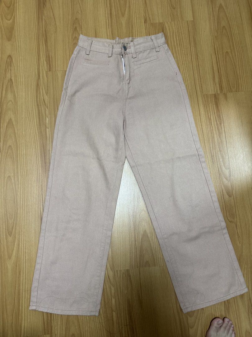 Pink Wide Leg Pants (Category: Other Bottoms) located in Paranaque City. Submitted by _outfits (Listing ID 1461027833, Image 1). Description: - Pink wide leg pants - Button and zip closure - Two front pockets - Waist: 26 inch - Length: 38 inch - Ideal for casual wear.
