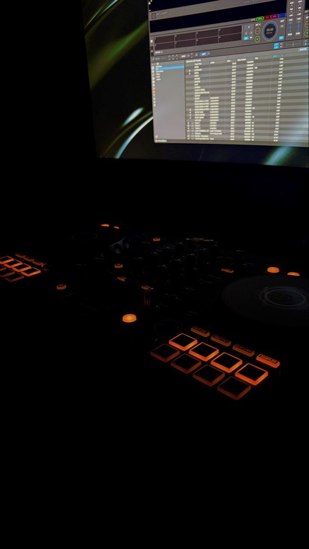 Pioneer FLX4 (Category: Musical Instruments) located in Malabon City. Submitted by karbo (Listing ID 1461026740, Image 1). Description: FOR SALE: Pioneer FLX4 This has been my personal controller for two years already. Been used in gigs, bars and private events. ✅ Fully functional ✅ Well taken care of ✅ Great for beginner to intermediate DJs ✅ Rekordbox & Serato compatible Honest flaws: Minimal scratches due to use. Deck 1 Low EQ knob is more loo