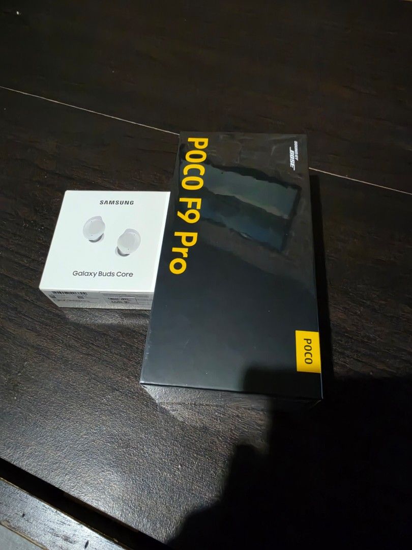 Poco f9 pro white 512gb (Category: Android Others) located in Manila. Submitted by truehorse_f78b37 (Listing ID 1461074764, Image 1). Description: pocophone f9 pro white 512gb free samsung buds.
