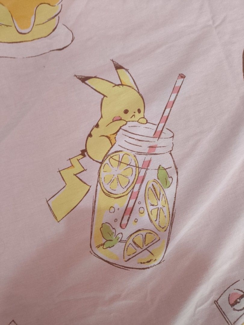 Pokemon Pikachu Casablanca Bedsheet (Category: Bed Frames & Mattresses) located in Rosario. Submitted by definitelynotrenz (Listing ID 1460957450, Image 2). Description: Pokemon Pikachu Casablanca Bedsheet Authentic from Hong Kong 100% Cotton Size: 180x228 cm King size kasya rin sa double Used but in great condition Location Rosario Cavite .