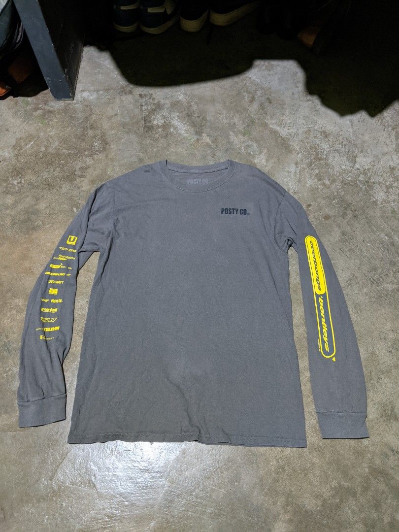Post Malone Beerlongs & Bentleys Tour Longsleeves (Category: Tshirts & Polo Shirts ) located in Aliaga. Submitted by anselthrifts (Listing ID 1461077526, Image 2). Description: fits M baby hairlines 500+sf.