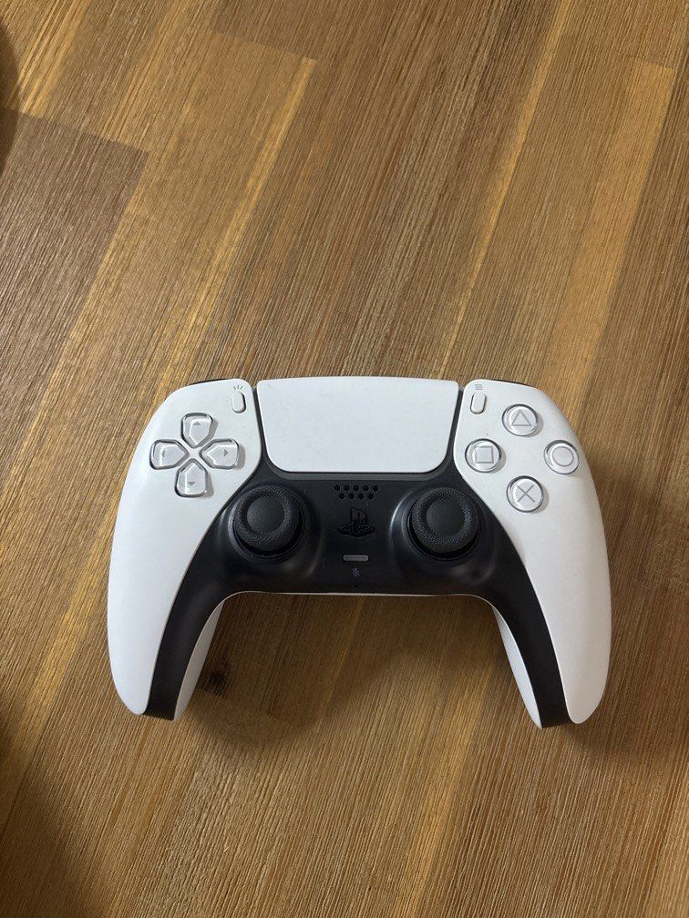 PS5 Controller (Category: Controllers) located in Singapore. Submitted by botbfix (Listing ID 1461113846, Image 1). Description: Changed new joystick rubber .