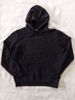 (Category: ) located in . Submitted by thrifted_93 (Listing ID 1461013991, Image 1). Description: .