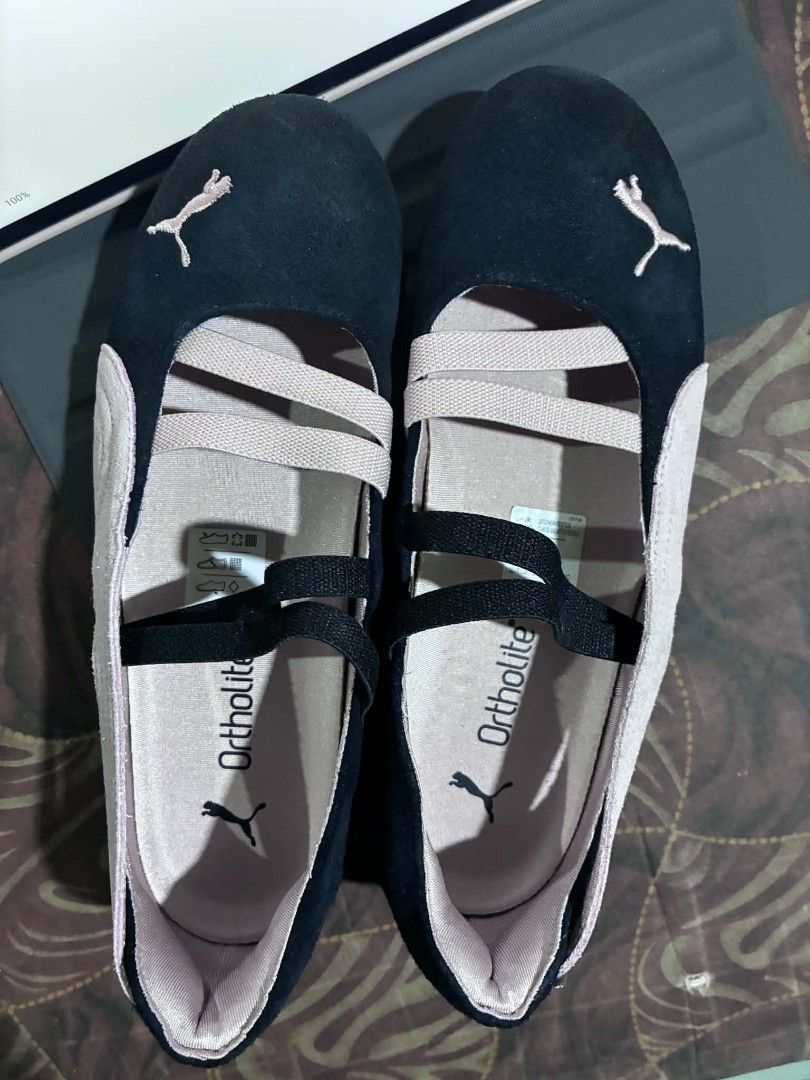 ORIGINAL PUMA Speedcat Ballet: Black/Mauve (Category: Flats & Sandals) located in Manila. Submitted by gelinat (Listing ID 1461072343, Image 2). Description: ORIGINAL!!!! AUTHENTIC!!! bought from KR - Negotiable but pls don't lowball. - Used Once! Super clean. Box is clean too. - Still have stickers on both insoles. .