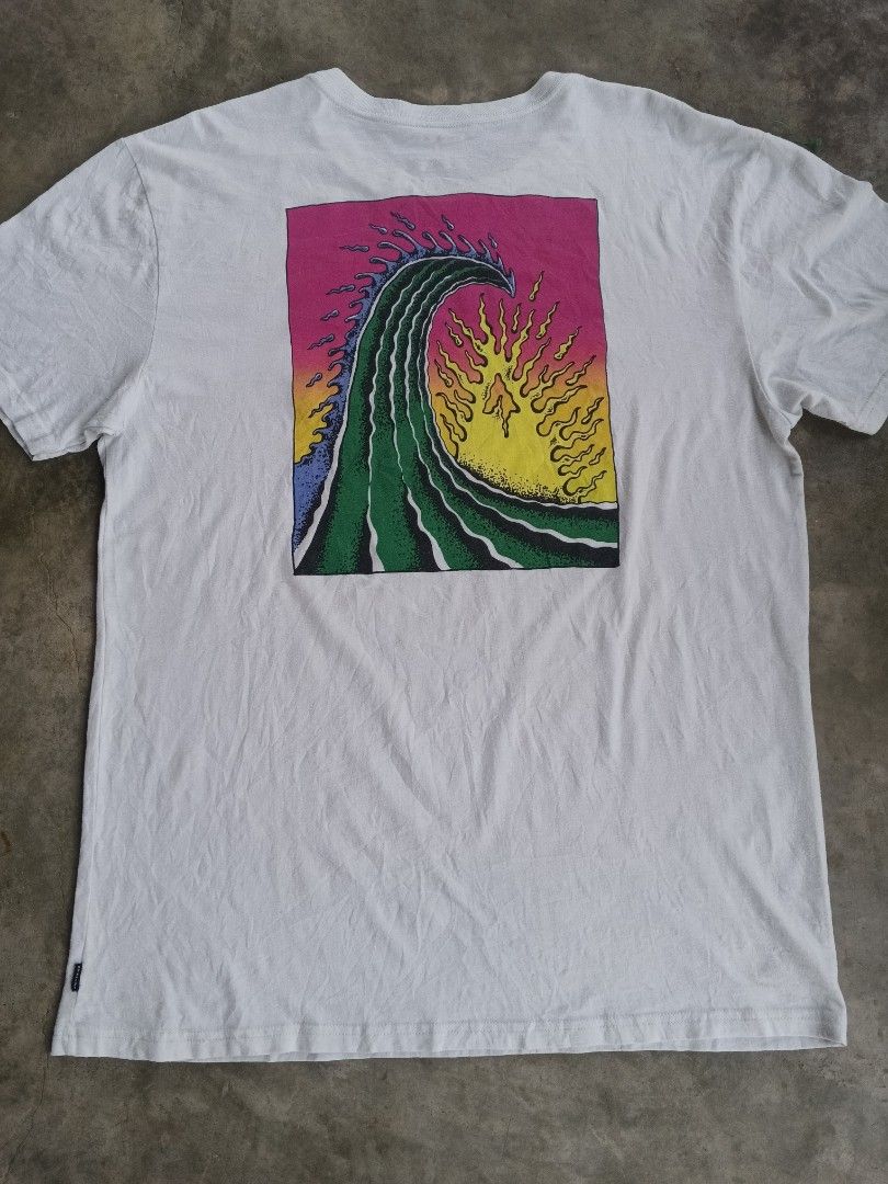Quicksilver wave on back design (Category: Tshirts & Polo Shirts ) located in Manila. Submitted by findfinechie (Listing ID 1461062544, Image 2). Description: dm for inquiries.