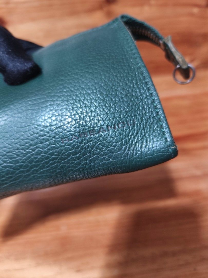 Rabeanco wristlet pochette bag (Category: Purses & Pouches) located in Baguio. Submitted by queenlyne_vintage_rare_finds (Listing ID 1461024969, Image 3). Description: .