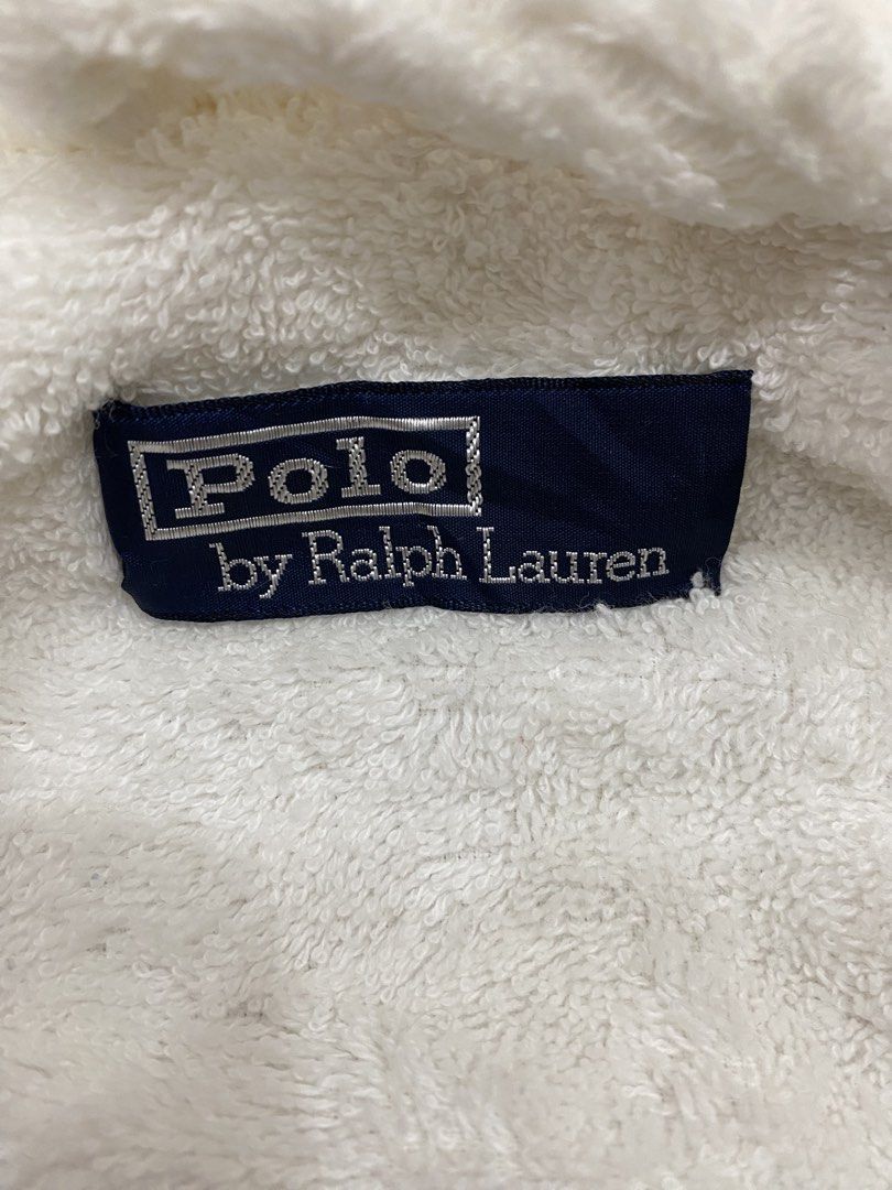 Ralph Lauren Bathrobe (Category: Sleep and Loungewear) located in Cavite. Submitted by six_thrift.ph (Listing ID 1461094188, Image 3). Description: Size Large Length: 48 inches No flaws 850 + sf Dasmariñas, Cavite.