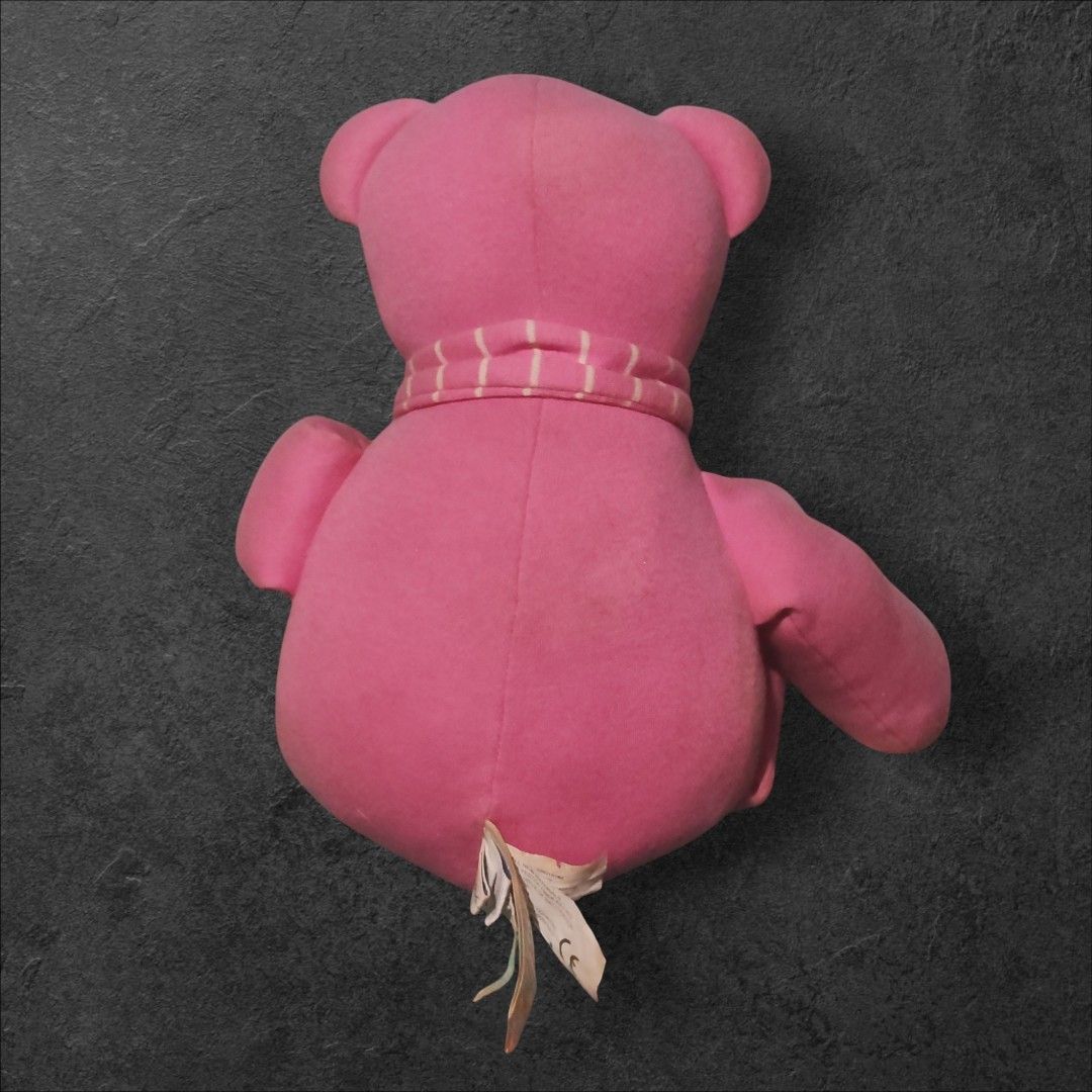 Ralph lauren teddy bear (Category: Plushies & Soft Toys) located in Manila. Submitted by ritzselect26 (Listing ID 1461089770, Image 2). Description: Authentic limited edition pink ralph lauren teddy bear Collectibles Yun black eye & nose is nilagay ko lang pwede nman sya tanggalin embroid kasi ns pink so parang wla sya mukha kaya nilagyan ko Need wash na din.