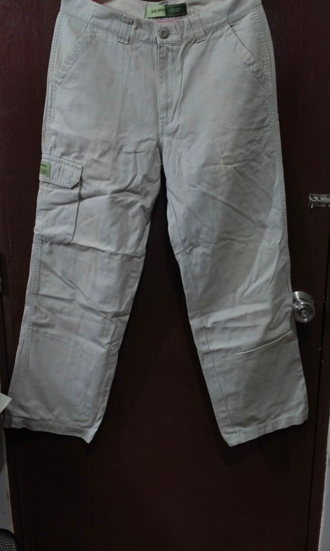 AS PACK RANDOM WORK PANTS / TROUSERS (Category: Jeans) located in Manila. Submitted by friperie. (Listing ID 1461019530, Image 1). Description: Disclaimer: Product Color May Slightly Vary Due to Photographic Lighting Sources or Your Monitor Settings as pack 5pcs pants best fits 29-31 needs heavy wash Dm for other pictures or details..