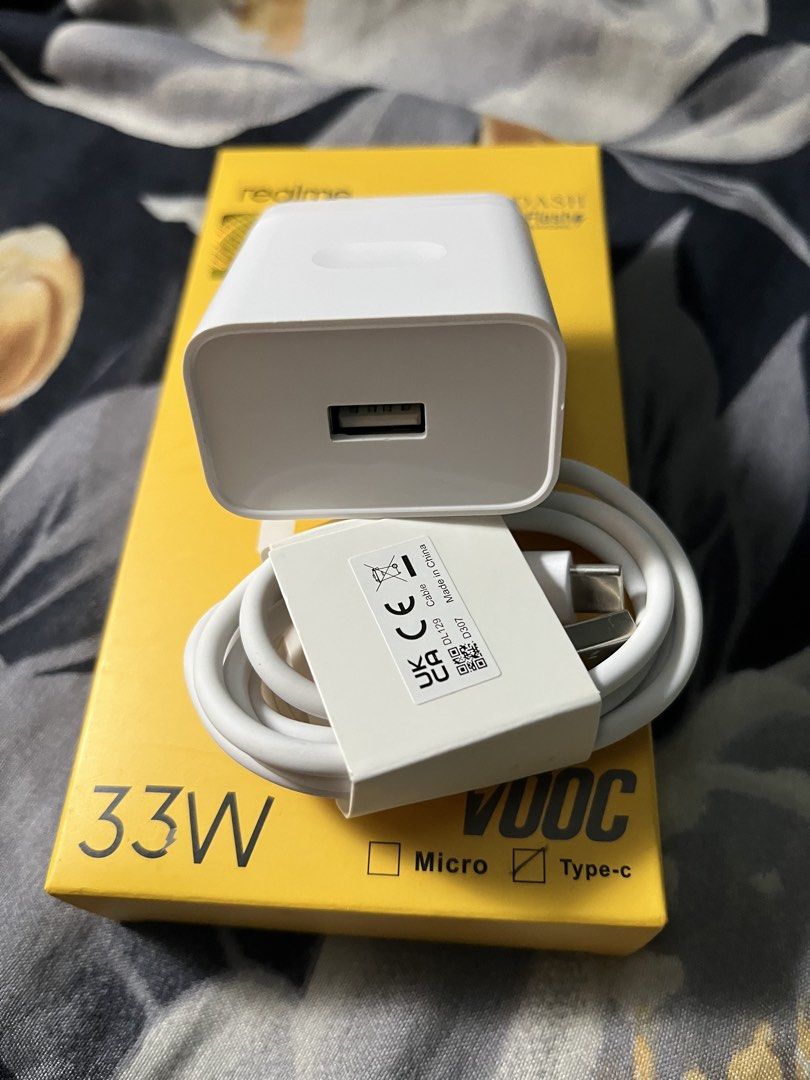 Realme 33watts FAST SET CHARGER💯 (Category: Chargers & Cables) located in Manila. Submitted by mfsm_finds.shop (Listing ID 1461095674, Image 3). Description: .