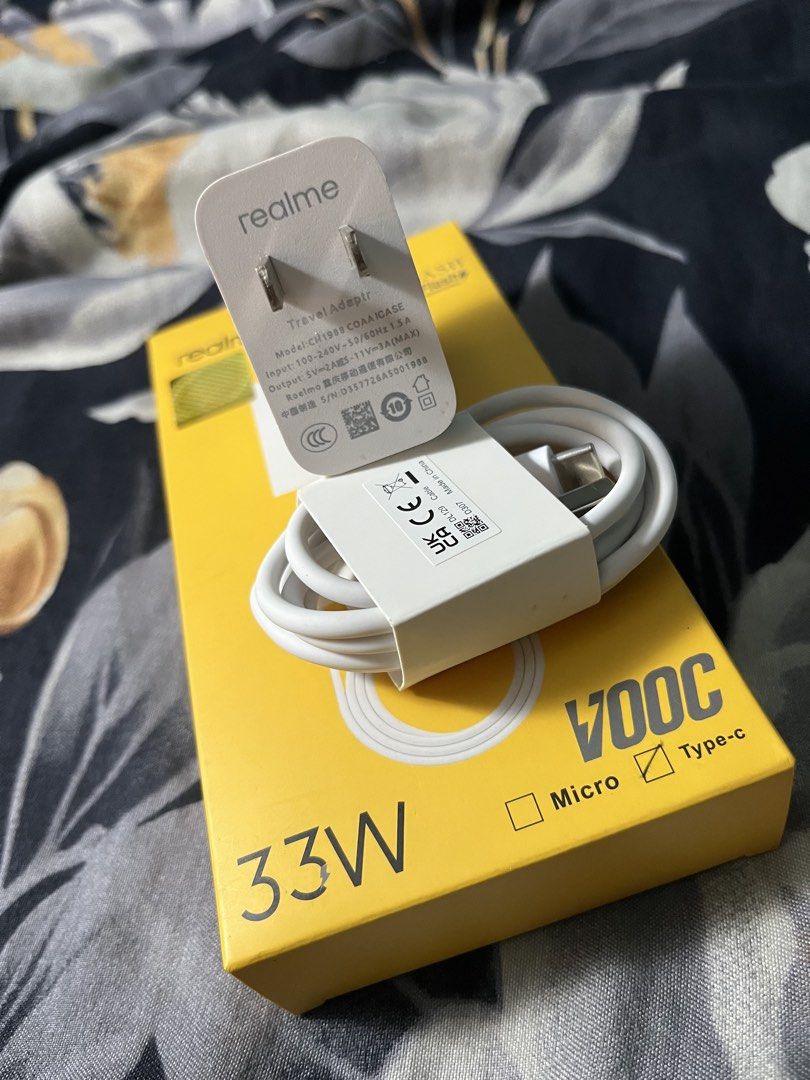 Realme 33watts FAST SET CHARGER💯 (Category: Chargers & Cables) located in Manila. Submitted by mfsm_finds.shop (Listing ID 1461095674, Image 1). Description: .