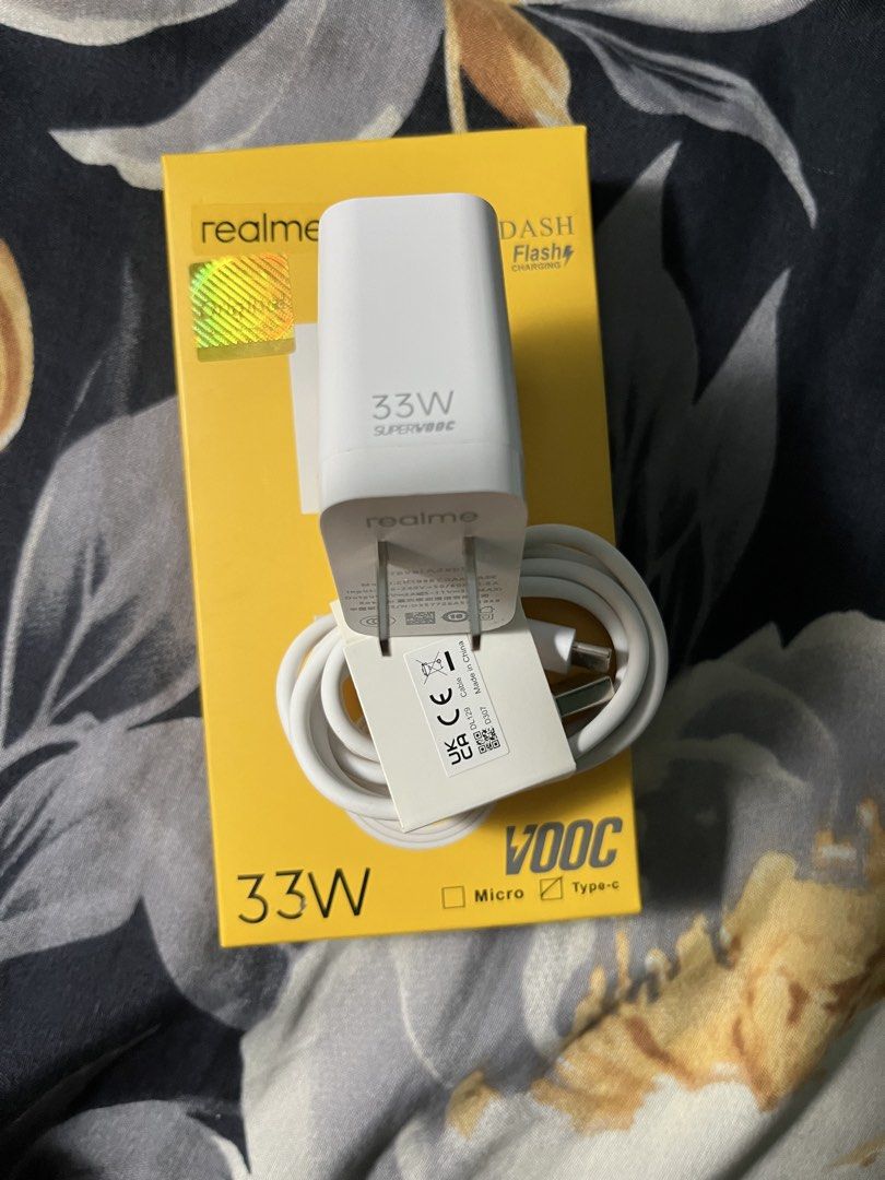 Realme 33watts FAST SET CHARGER💯 (Category: Chargers & Cables) located in Manila. Submitted by mfsm_finds.shop (Listing ID 1461095674, Image 2). Description: .