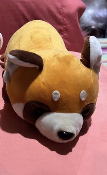 Red panda lying down #6 (Category: Designer & Blind Box Toys) located in Paranaque City. Submitted by bonsaiart (Listing ID 1461088137, Image 1). Description: Pre owned Good condition Mallow type 250+sf Payment via GCASH or paymaya No to meetup No to cop / cod Shipping via j&t only No breaking of set or bundle.