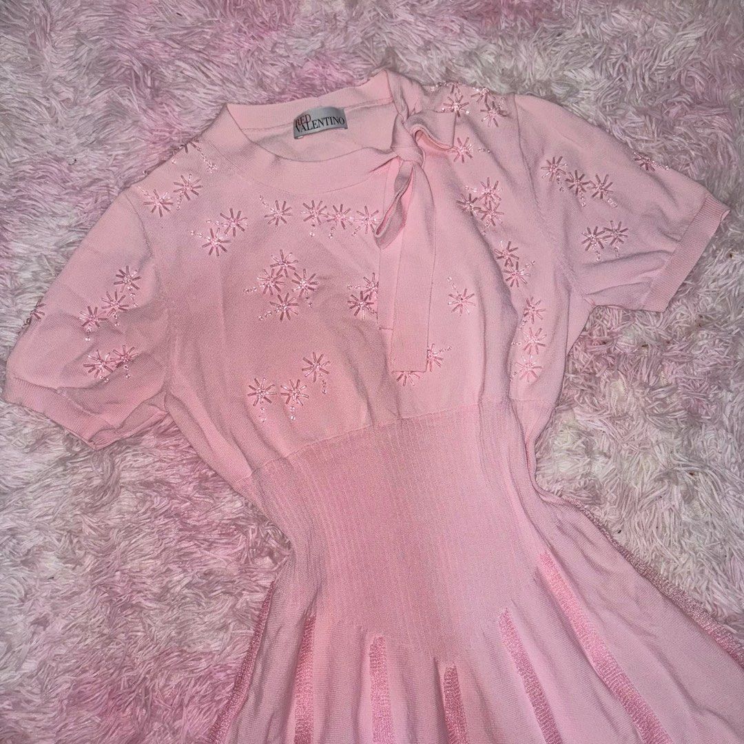 red valentino dress (Category: Dresses) located in Marikina City. Submitted by ___peaxch (Listing ID 1461107718, Image 1). Description: REPRICED ‼️ .