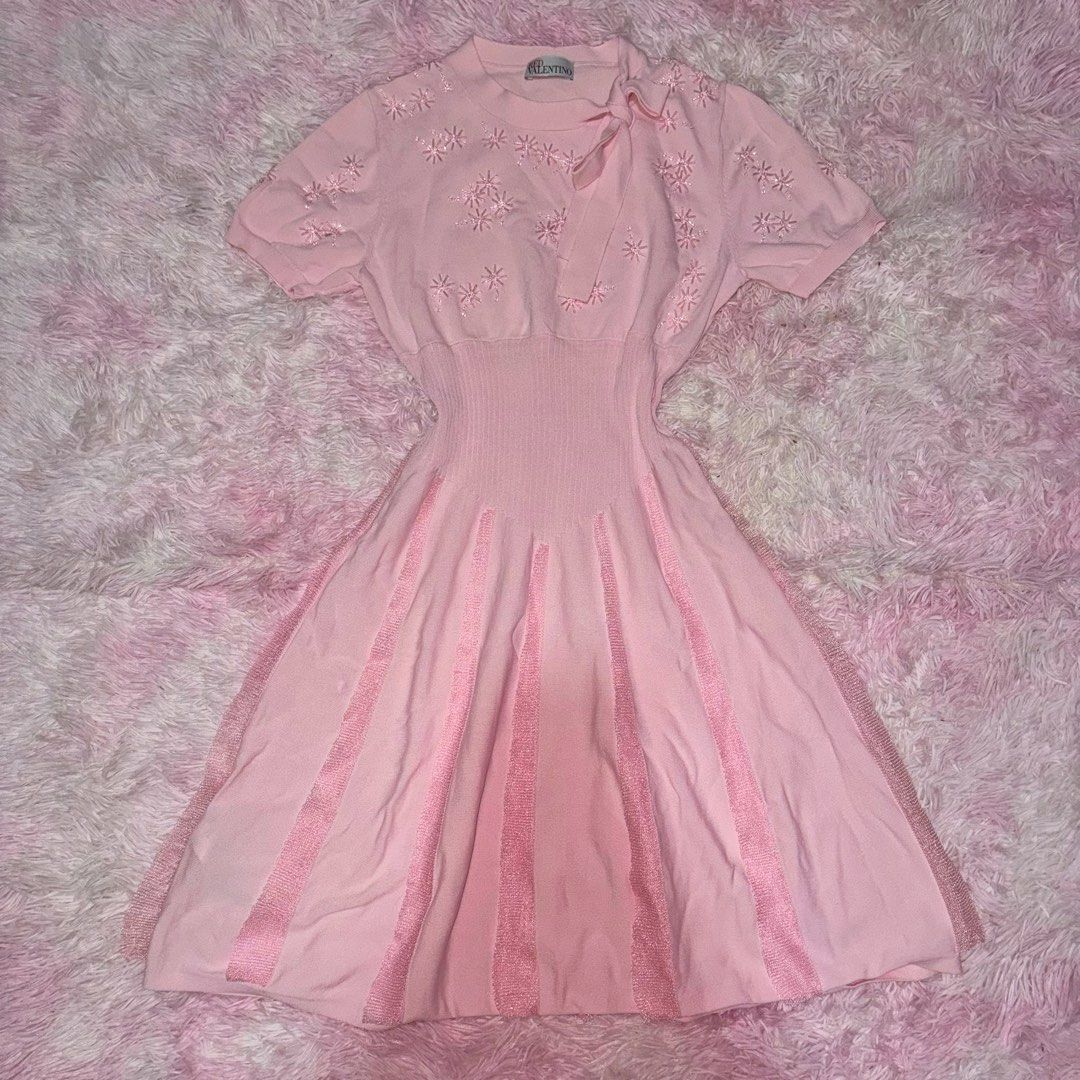 red valentino dress (Category: Dresses) located in Marikina City. Submitted by ___peaxch (Listing ID 1461107718, Image 2). Description: REPRICED ‼️ .
