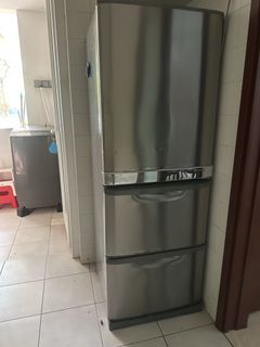 (Category: ) located in . Submitted by caryn.chia (Listing ID 1461009430, Image 1). Description: .