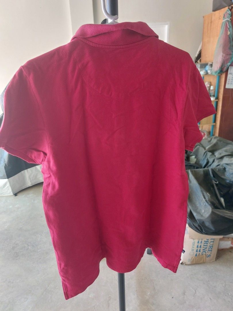 Regatta Classics Red Polo Shirt XL (Category: Tshirts & Polo Shirts ) located in Malaybalay. Submitted by mags_sofia (Listing ID 1461016654, Image 2). Description: - Regatta Classics Polo Shirt - Size: XL - Features embroidered Regatta logo on chest - Button-up collar - Comfortable cotton material - Perfect for casual wear or a sporty look.