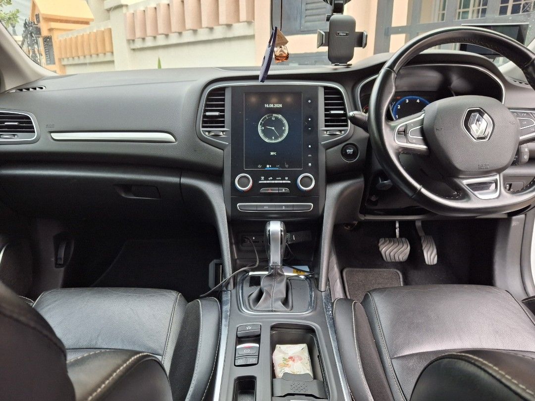 Renault Megane Sedan 1.2T Privilege TCe (A) (Category: Used Cars) located in Singapore. Submitted by dot381h (Listing ID 1460955720, Image 3). Description: Please call Boon 9636 5990 to view. Same engine as nissan qashqai 1.2T. Genuine 137000 mileage with service receipts proof. No repairs needed. Current COE depreciation is 130k+ or 13k+/year. My 9/17 megane price is $18500. My 9/17 megane parf is $7500 (excluding body value). My 9/17 megane dep
