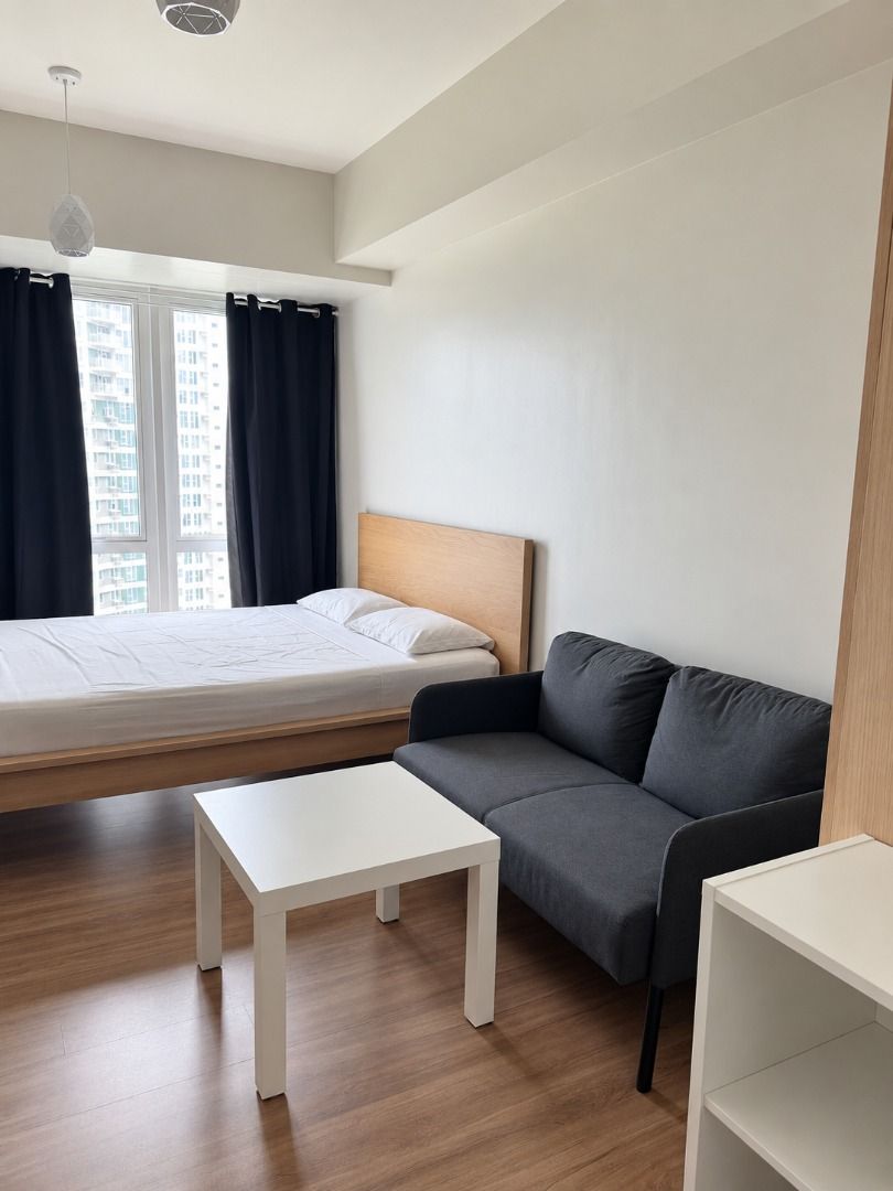 Replacement: Solinea Tower 4 Studio For Rent (Category: Apartments & Condos) located in Cebu City. Submitted by joaquinrpi81493 (Listing ID 1461008187, Image 1). Description: Looking for a replacement to take over my lease at Solinea Tower 4. 📍 Solinea Tower 4, Cebu City 💰 ₱19,000/month 📅 2 months remaining 🔄 Can be renewed after the 2-month lease I’ll be moving out on November 7, so I’m looking for someone who would like to take over the rem