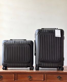 RIMOWA 🧳 Collection item 2