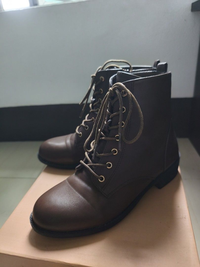 Rock & Rose Leather Boots (Category: Boots) located in Manila. Submitted by bravegem_de5073 (Listing ID 1460975987, Image 3). Description: .
